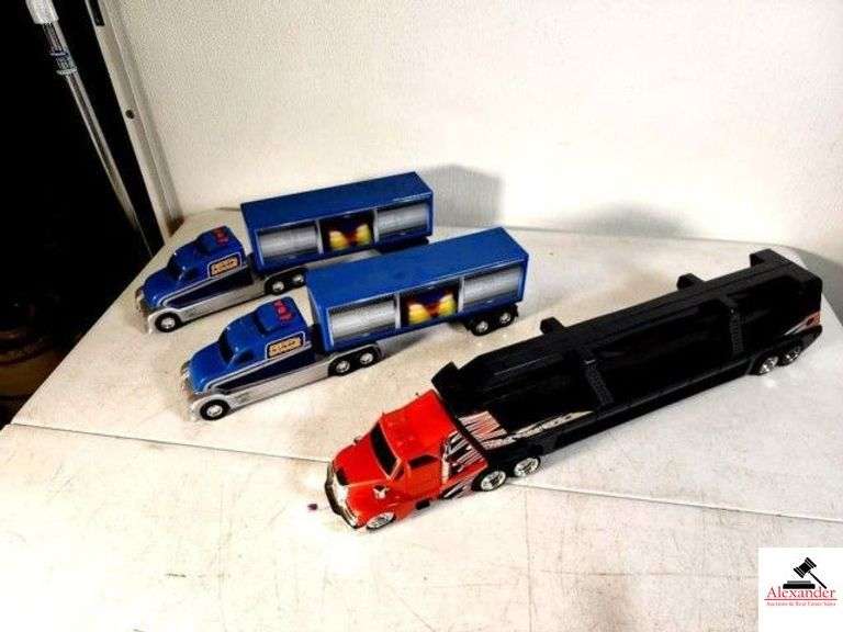 HOT WHEELS CAR HAULER WITH TRUCK (2) RIP'S GARAGE TRACTOR TRUCKS & VANS - (UPSTAIRS) image