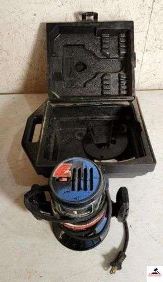 SKIL PLUNG ROUTER MD1835 - CRAFTSMAN ROUTER 1 3/4 HP - 120 VOLTS 50-60 HZ - 9 AMPS - DOES RUN - COMES IN CARRYING CASE - CRAFTSMAN ROUTER - CONDITION UNKNOWN - MAY NEED REPAIR - COMES WITH CASE (SHOP) image