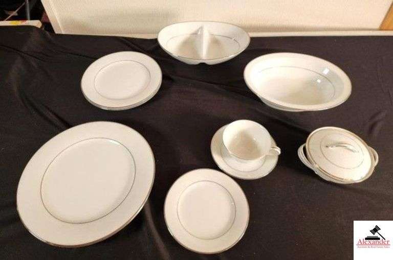 SET OF NORITAKE CHINA (8) DINNER PLATES - (9) SALAD PLATES - (8) CUPS - DIVIDED SERVING BOWL - CREAMER - (8) SAUCERS - (8) CAKE PLATES - (1) OBLONG BOWL - SUGAR BOWL - GRAVY BOAT - SERVING PLATTER - (GARAGE) image