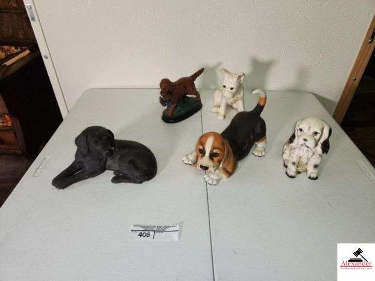 (5) DOG SCULPTURES - SANDICAST - HAND PAINTED LAB DOG SIGNED SANDRA BRUE - SETTER - BIRD DOG - BEAGLE - ENESCO PURBRED PETS CIRCA 1984 KATHY WIDE - BULL DOG - SOCTTISH DOG - (GARAGE) image