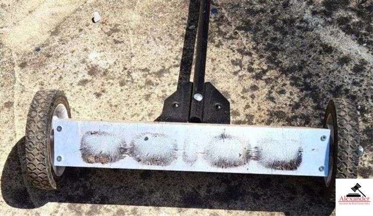 ROLLING MAGNET (SHOP) image