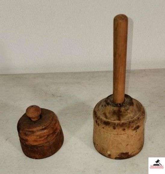2 VINTAGE WOOD TURNED BUTTER MOLDS - - SMALL WITH RINGS AROUND HANDLE - 1 WITH TALL HANDLE & DESIGN ( HANDLE NEEDS GLUING)  CRACK IN MOLD - (NW BEDROOM) image