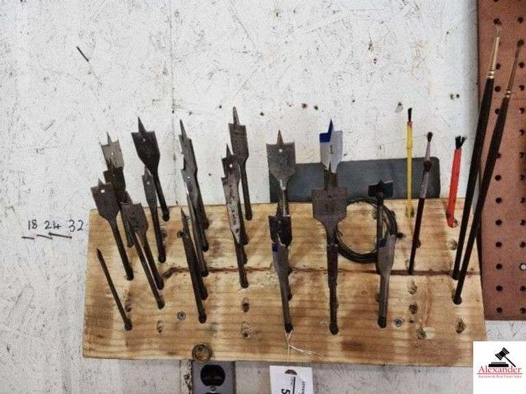 (24) SPEED BORE WOOD DRILL BITS UP TO 1 3/8" & PAINT BRUSHES (UNSCREW BOARD FROM WALL) - SHOP image