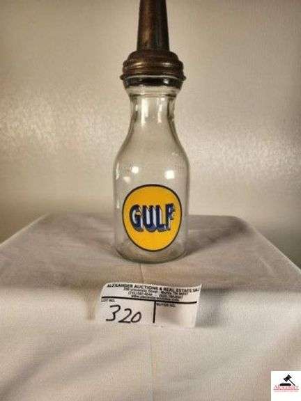 DURAGLASS OIL BOTTLE WITH  GULF STICKER ONE QUART - PA SERIAL NUMBER M-2-4 - MASTER MANUFACTURING CO. PAT. SEAL ON SPOUT - 1926 - (GARAGE) image