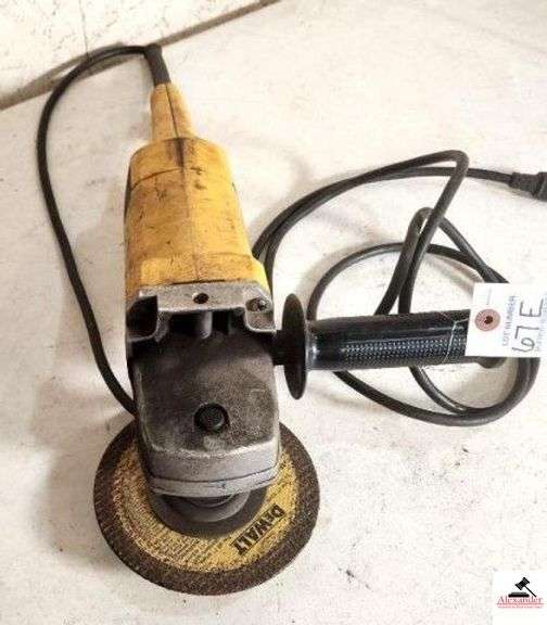 DEWALT DW474 ANGLE GRINDER TYPE 2 - HEAVY DUTY - RUNS - (SHOP) image