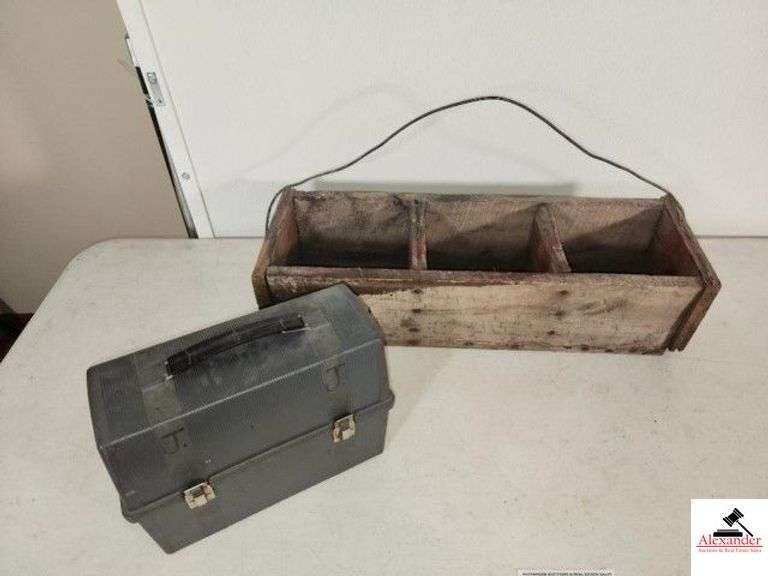 PRIMTIVE WOOD TOOL BOX  WITH WIRE VAIL & PLASTIC LUNCH BOX image