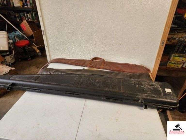 VANGUARD PLASTIC RIFLE CASES (2) VINYL SHOT GUN CASES - (TRAILER) image
