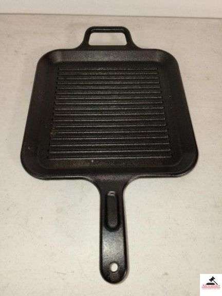 LODGE P-2 S IRON GRIDDLE WITH 2 HANDLES (KITCHEN) image