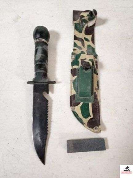 TAIWAN SURVIVAL KNIFE - TOP COMPASS - SHARPENING STONE - SCAFFORD -- CAMO  (IN CASE BOTTOM SHELF) image