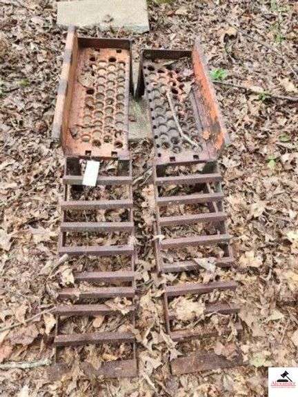 STEEL TRAILER RAMPS (IMP SHED) image