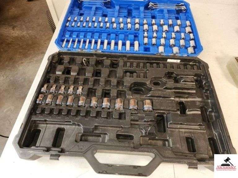 KOBALT SOCKET SET CASE - NOT COMPLETE SET (76) PCS OF SOCKETS - 4 WRENCHES - NO RATCHETS - LOCKING CLIPS ARE BROKEN ON CASE (TRAILER) image