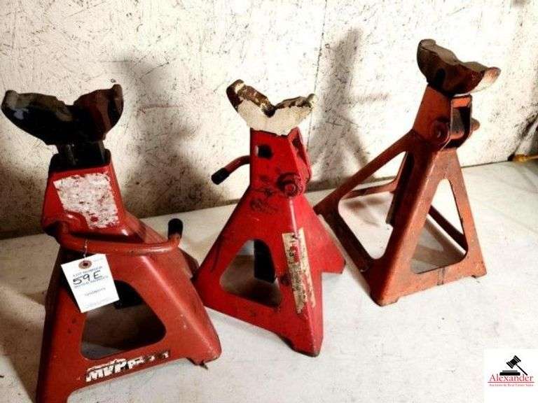 (3) VEHICLE JACK STANDS HEAVY DUTY - (SHOP) image