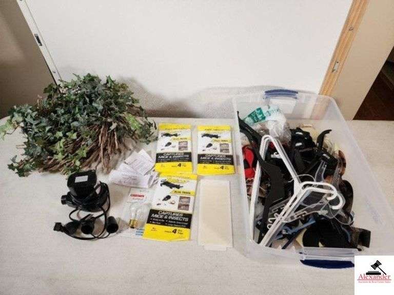 - QUEST QUEEN SIZE AIR MATTERESS- ELECTRIC EXTRA  AIR PUMP FOR FLOATS- TOMCAT GLUE TRAPS - STICK WALL WREATH - TUB WITH HANGERS  - (HOUSE) image