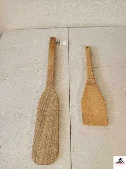 VINTAGE SHORT LARD PADDLE & MODERN PADDLE (SHOP) image
