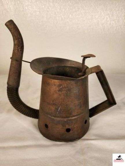 COPPER OIL CAN WITH SPRING SPOUT ONE QUART LIQUID - BROOKINS MANFUACTURING CO. DAYTON OH - (GARAGE) image