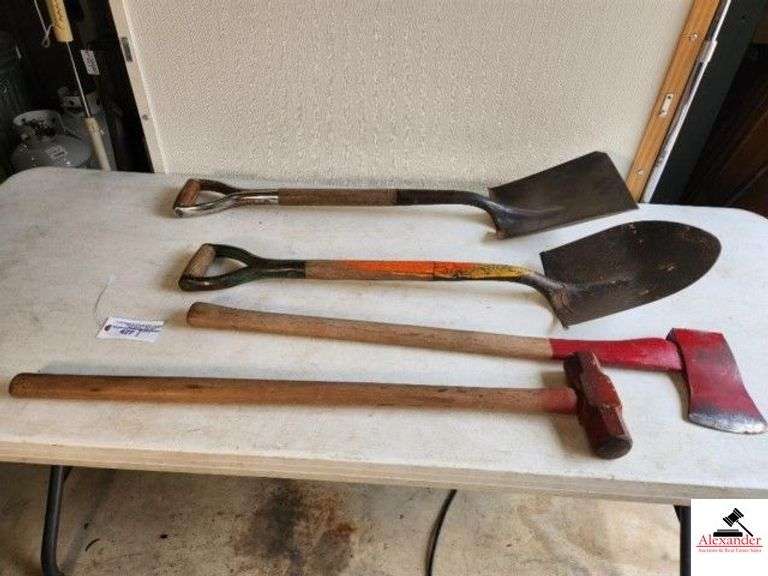 SLEDGE HAMMER POLE AXE - SHORT HANDLE - DIGGING SHOVEL - FLAT SHOVEL - (SHED) image