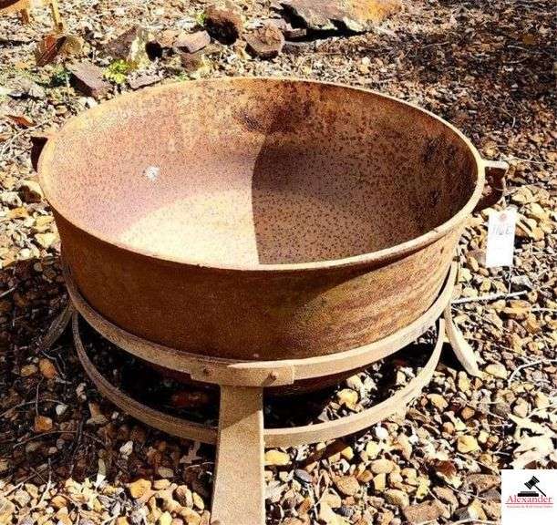 IRON KETTLE- 28" DIAMETER - SIDE HANDLES - METAL STAND- RUSTY - 4 LEGS -(AT HOUSE) image