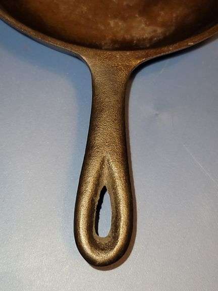 BSR Century Series Cast iron skillet No 5, 8 1/8 in heat ring