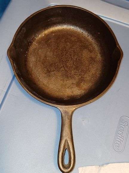 BSR Century Series Cast iron skillet No 5, 8 1/8 in heat ring