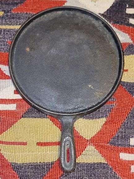 Cast iron griddle #8, MM HECH