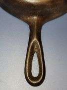 Single notch Lodge 1930s #3 skillet, MM 3, No wobble, no spin