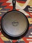 Lodge cast iron #8 skillet, 10.25" has assist handle