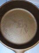 3 notch Lodge cast iron skillet #5, MM D2