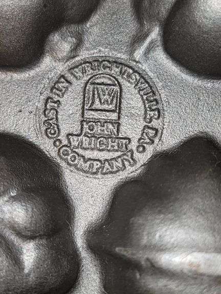 John Wright cast iron fruit gem pan. Cast in Wrightsville. New.