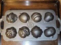 John Wright cast iron fruit gem pan. Cast in Wrightsville. New.