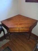 Vintage corner desk with drawer, unknown maker, beautiful piece