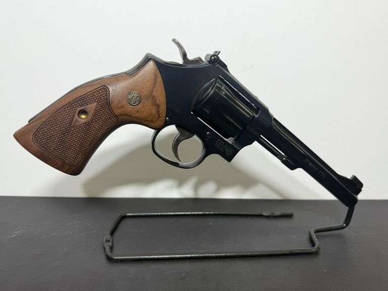 Smith & Wesson  22 Mag  48  SN:DZH2509  . image