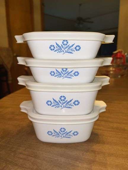 (4) Corning Ware Blue Cornflower pieces with plastic lids….2 are 1-3/4 cup and 2 are 2-3/4 cup…..comes with 1 extra lid image