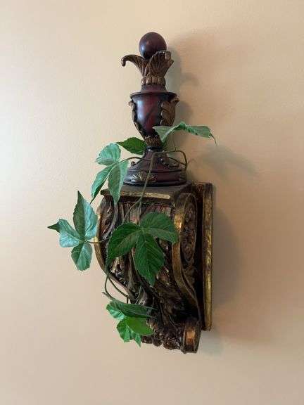 Traditional Decorative Wall Sconce image
