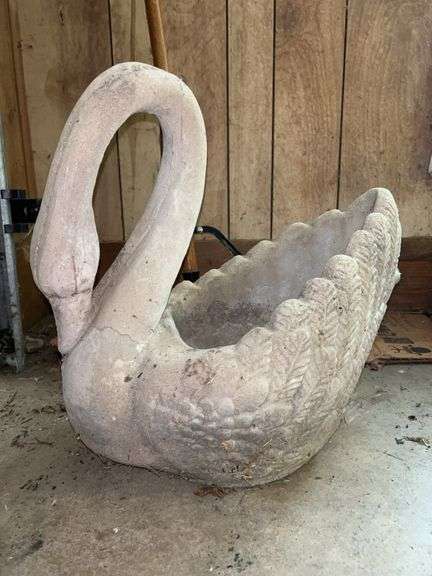 Very heavy concrete swan yard decor image
