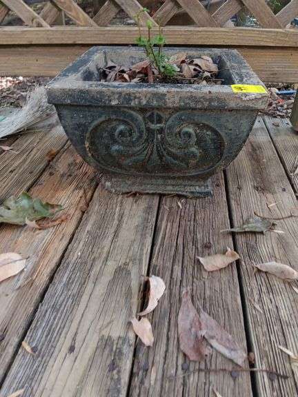 14x14 Concrete planter