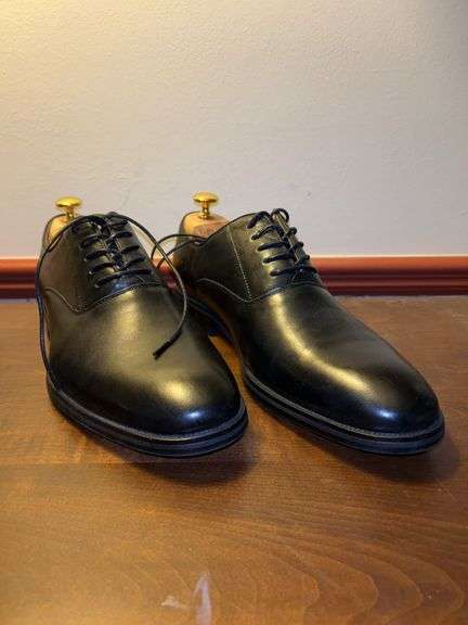 NEW pair of ALDO black leather oxfords with shoe forms and Bally dust bags…..11 image