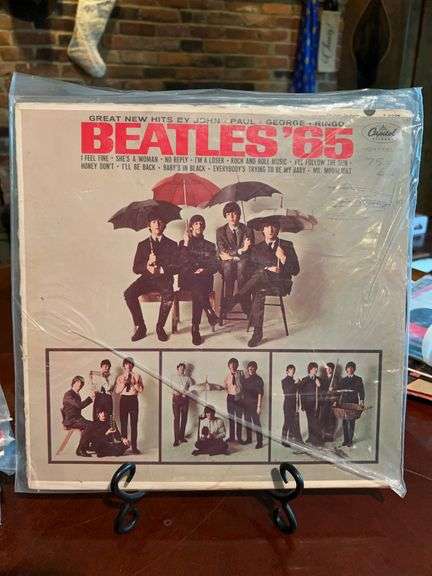 Great grouping of approx. 23 Beatles albums (see all pics) image