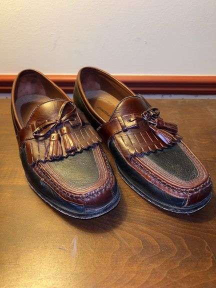Pair of Johnston & Murphy black/brown leather loafers…..11M….used condition but lots of life left image