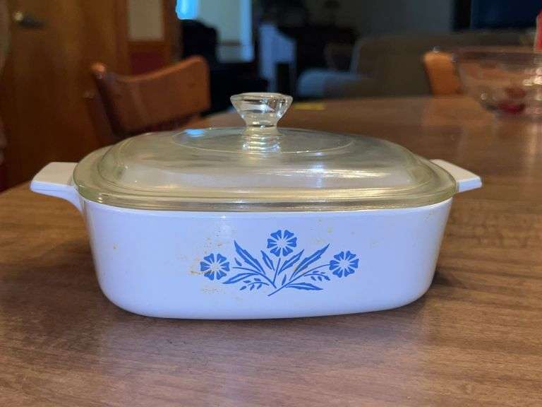 Corning Ware Blue Cornflower 1 qt. Lidded casserole dish image