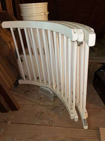 Vintage round trundle bed with bag of hardware (unknown if all hardware is in the bag) image