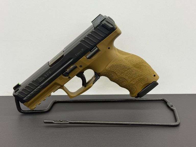 HK  9mm  Model VP9  SN:224-326390  . image