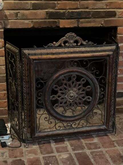 Very nice metal fireplace screen image