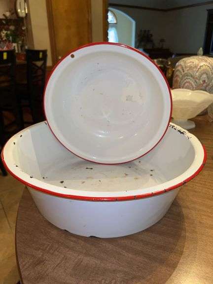 (2) enamelware wash pans……12-1/4” and 15-3/4” diameter image