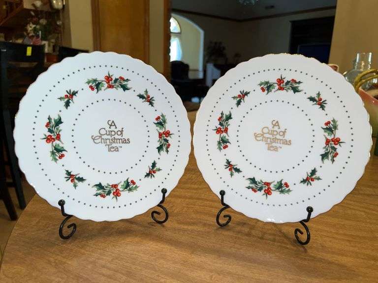 (2) NIB Waldman House Press “A Cup of Christmas Tea” bone china plates with gold rim accents…..8”D image