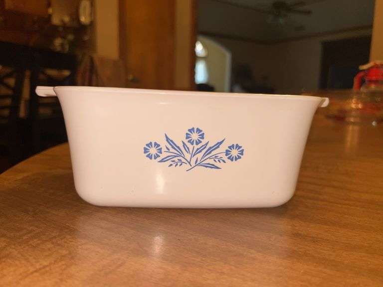Corning Ware Blue Cornflower 1-1/2 qt. Casserole image