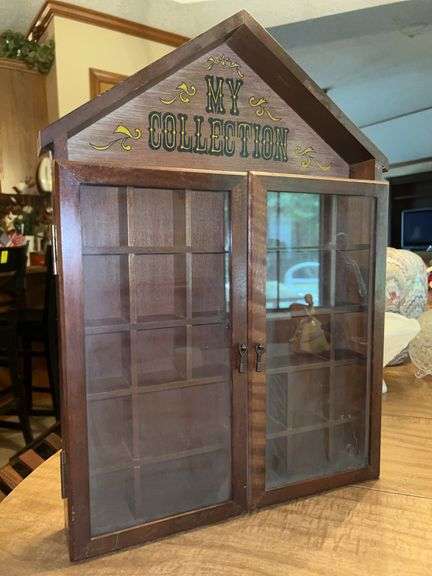 Vintage Enesco “My Collection” Wall Hanging Curio Cabinet for Miniatures…..14 x 19-3/4 tall image