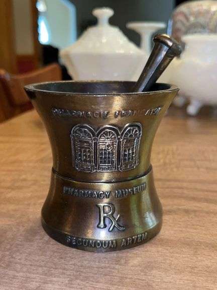 Beautiful Vintage Brass Mortar and Pestle, Pharmacy Rx…..4-1/4”D x 4” tall image