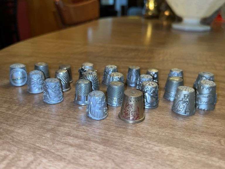Grouping of collectible thimbles image