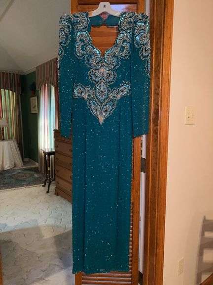 Stunning LANDA 100% silk teal colored beaded formal dress with open back design…..size 10…..would be perfect for the upcoming formal holiday parties image