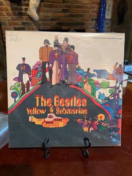 Beatles “Yellow Submarine” album…..name written on upper left corner image